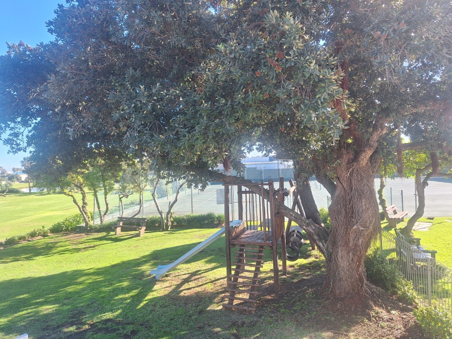 2 Bedroom Property for Sale in Greenways Golf Estate Western Cape